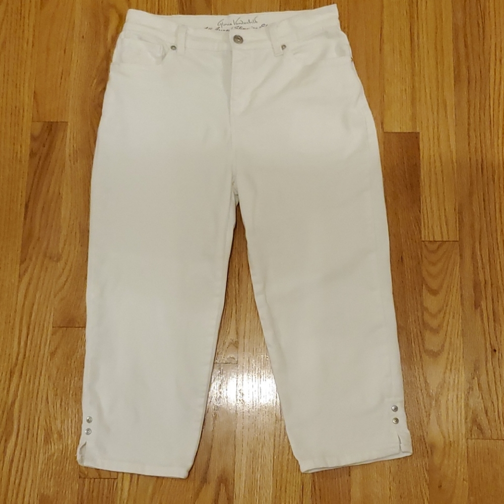 Gloria Vanderbilt White Amanda Capris